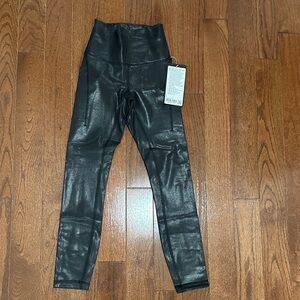 lululemon athletica Wunder Under HR 25” w pockets Foil size 2 Special Edition